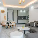 Palmera Wellness & קיירניה
