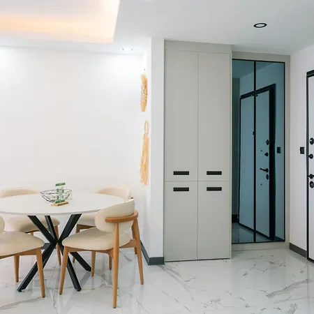 アパートホテル Palmera Wellness & 4*