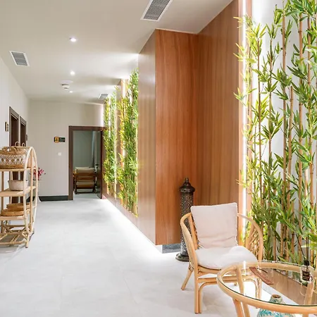 Aparthotel Palmera Wellness&spa 4*
