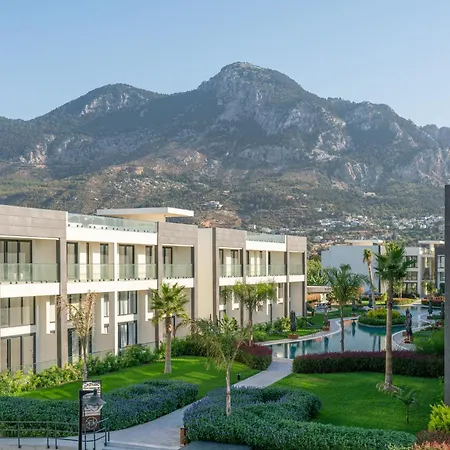 Lägenhetshotell Palmera Wellness & 4*