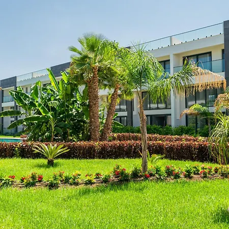 Palmera Wellness & Lägenhetshotell 4*