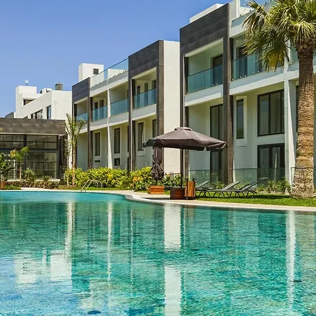 Palmera Wellness & Lägenhetshotell 4*