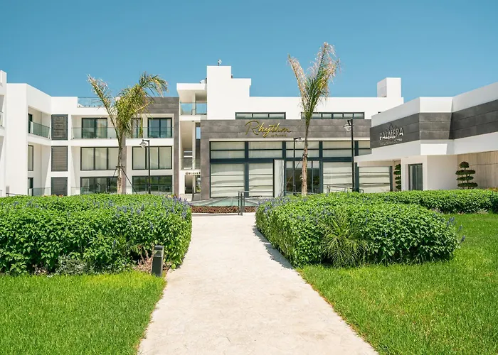 Palmera Wellness & 4*